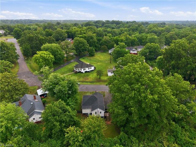 725 Osborne Street, Eden, NC 27288