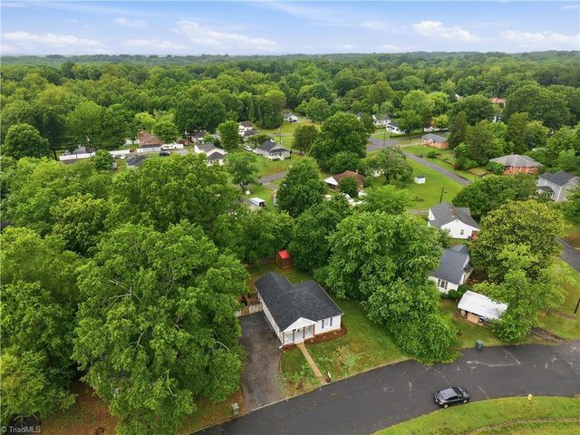 725 Osborne Street, Eden, NC 27288