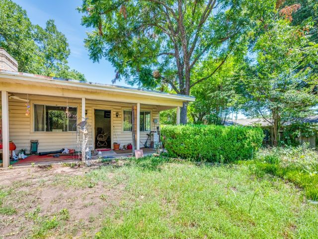 4201 Dawn Drive, Benbrook, TX 76116