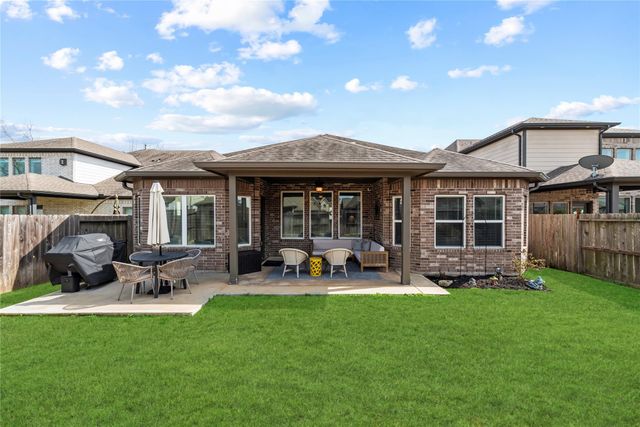 9019 Stanley Oak Drive, Missouri City, TX 77459