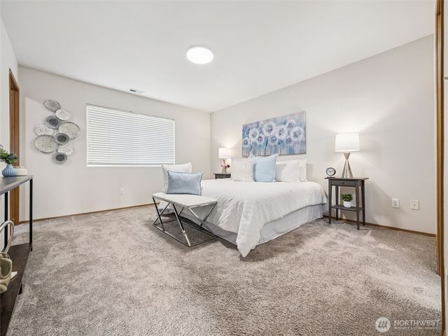 23712 SE 243rd Place, Maple Valley, WA 98038