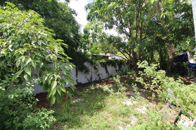 7010 NW 6th Avenue, Miami, FL 33150