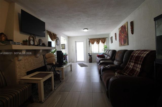 7010 NW 6th Avenue, Miami, FL 33150