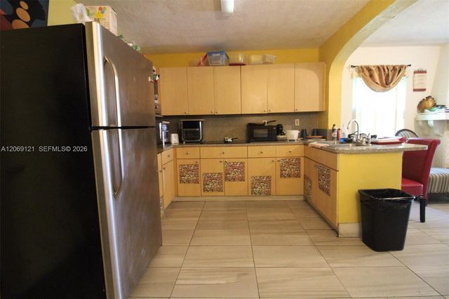 7010 NW 6th Avenue, Miami, FL 33150