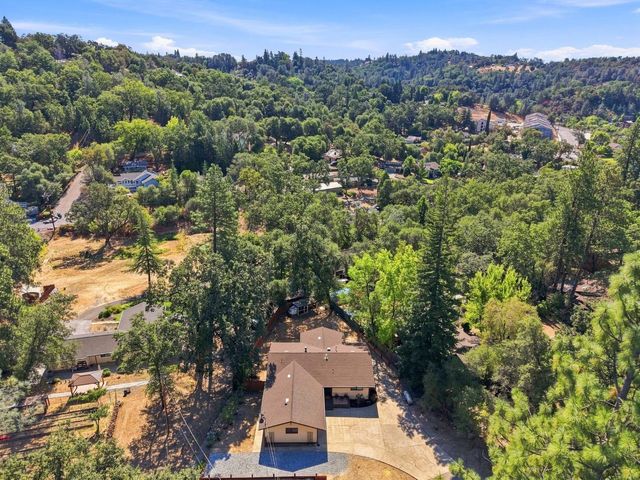 2777 Stone Ln, Placerville, CA 95667