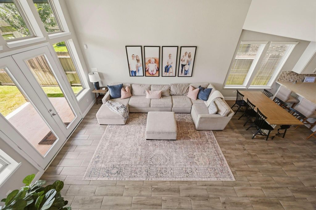 Image 30 of property listing at 8726 Timber Knoll Drive, Missouri City, TX 77459