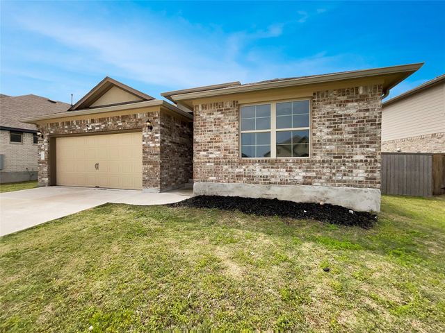137 Periwinkle LN, Bastrop, TX 78602