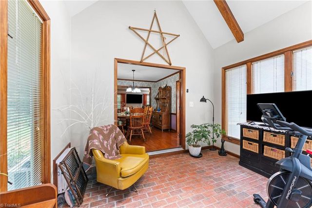 5754 Stanleyville Drive, Winston-salem, NC 27105