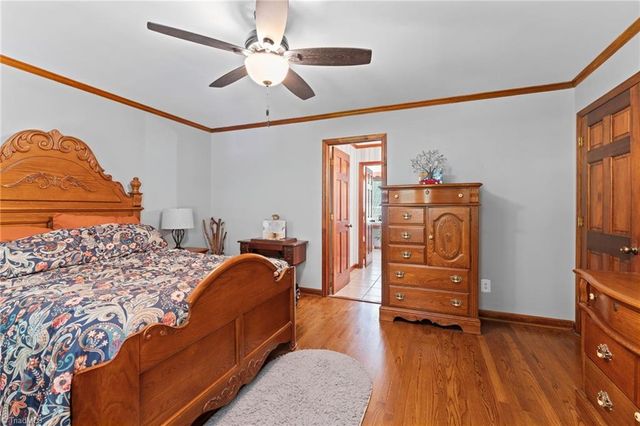 5754 Stanleyville Drive, Winston-salem, NC 27105