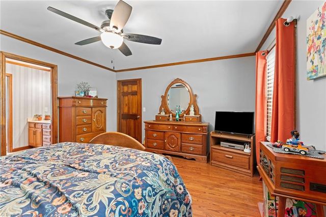 5754 Stanleyville Drive, Winston-salem, NC 27105
