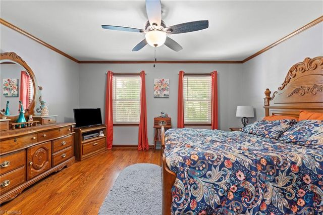 5754 Stanleyville Drive, Winston-salem, NC 27105
