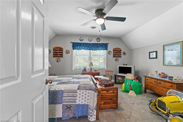 5754 Stanleyville Drive, Winston-salem, NC 27105