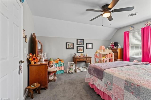 5754 Stanleyville Drive, Winston-salem, NC 27105