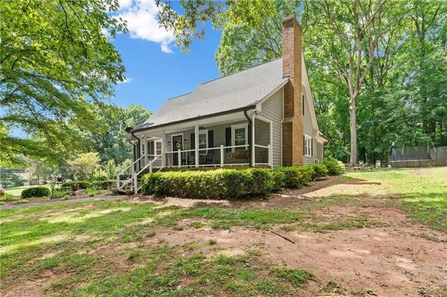 5754 Stanleyville Drive, Winston-salem, NC 27105