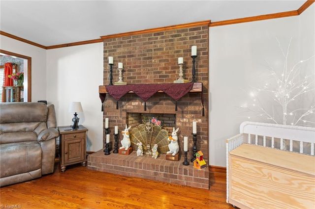 5754 Stanleyville Drive, Winston-salem, NC 27105