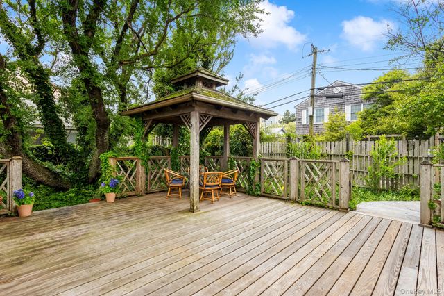 146 Doctors Walk, Cherry Grove, NY 11782