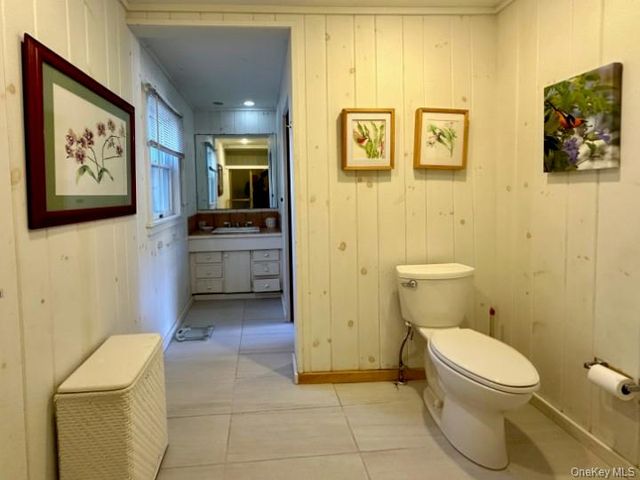 146 Doctors Walk, Cherry Grove, NY 11782