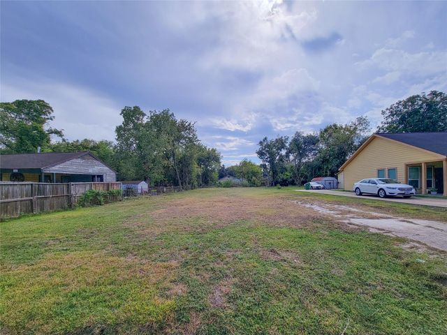 5320 Carmen Street, Houston, TX 77033