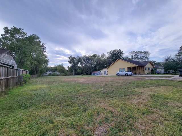 5320 Carmen Street, Houston, TX 77033