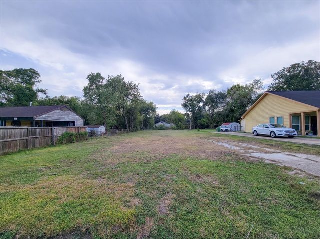 5320 Carmen Street, Houston, TX 77033