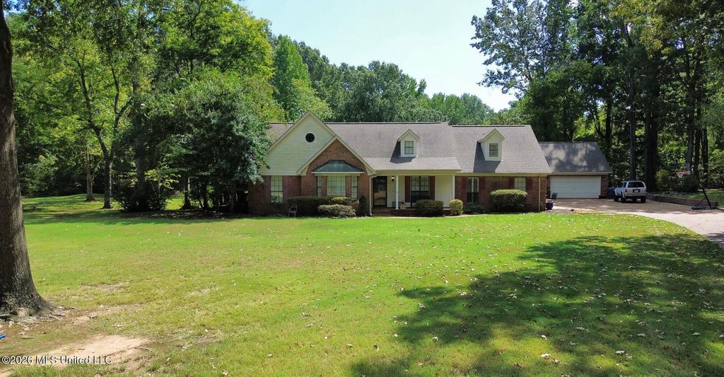 2075 Macintosh Drive, Horn Lake, MS 38637 — exterior