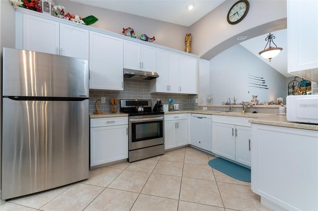 319 MONACO DRIVE 8, Punta Gorda, FL 33950