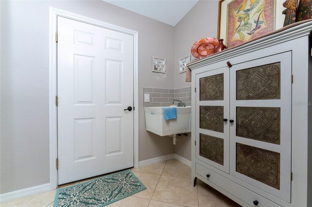 319 MONACO DRIVE 8, Punta Gorda, FL 33950