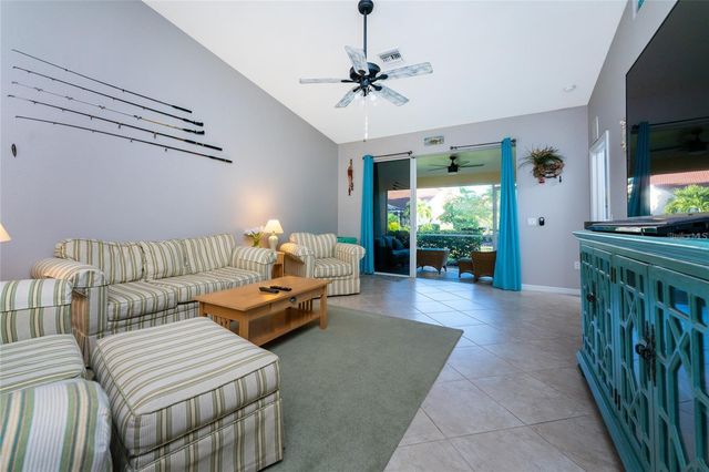 319 MONACO DRIVE 8, Punta Gorda, FL 33950