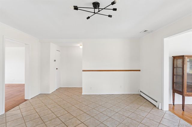 9 7th Street, Jamesport, NY 11947
