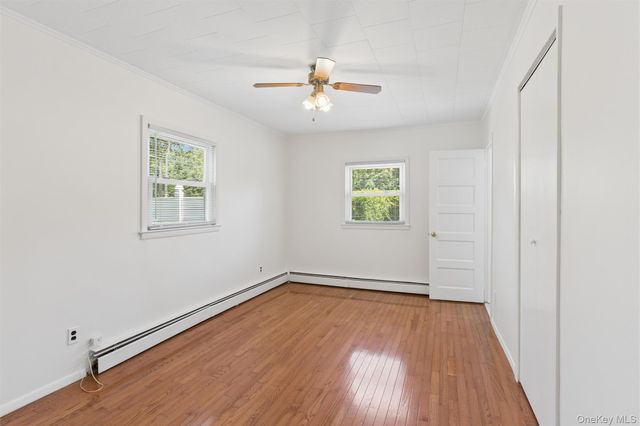 9 7th Street, Jamesport, NY 11947