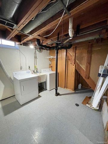 17423 Moors, Fraser, MI 48026
