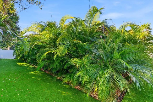 11012 CHARMWOOD DRIVE, Riverview, FL 33569