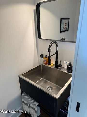 9 Sandpiper Lane, Sea Bright, NJ 07760