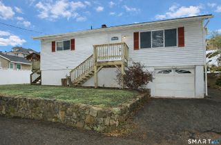 6 Norton Place, Norwalk, CT 06854