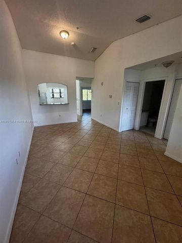 22621 SW 88th Pl 302-8, Cutler Bay, FL 33190