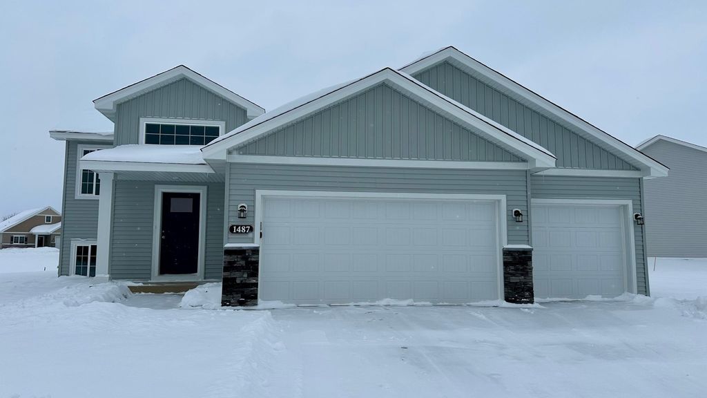 1487 Otter Way, New Richmond, WI 54017