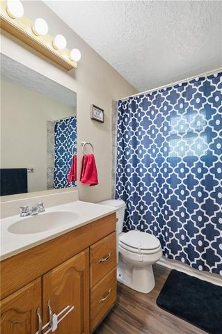 2824 Berry Lane, Independence, MO 64057