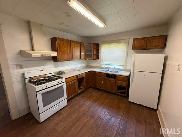 2006 S Walnut Street, Muncie, IN 47302