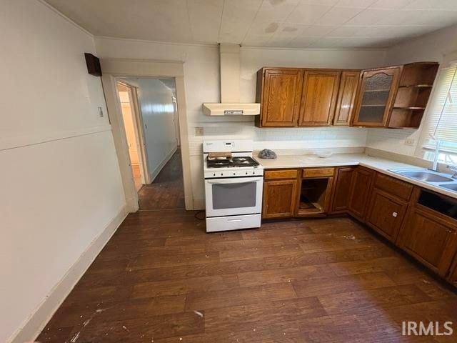 2006 S Walnut Street, Muncie, IN 47302