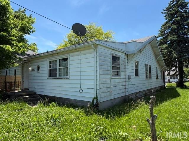 2006 S Walnut Street, Muncie, IN 47302