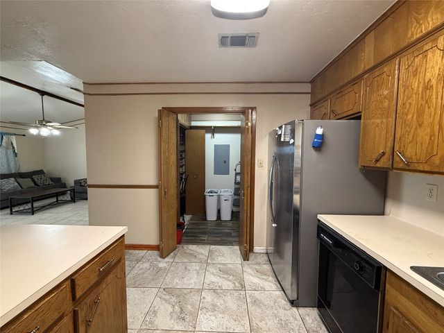 254 County Road 3225, Mt Pleasant, TX 75455