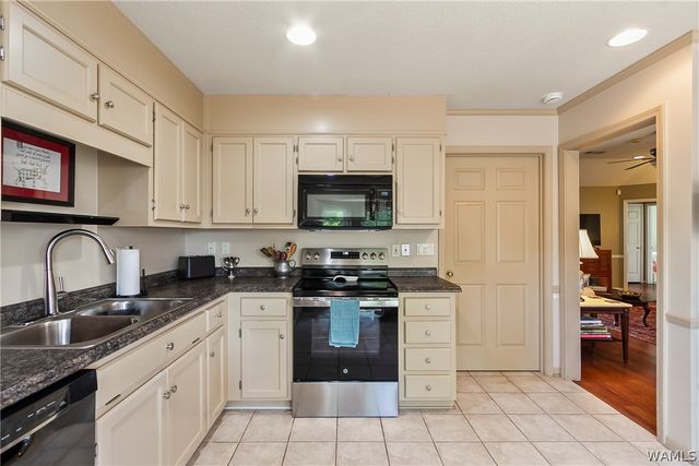 709 Ashland, Tuscaloosa, AL 35406