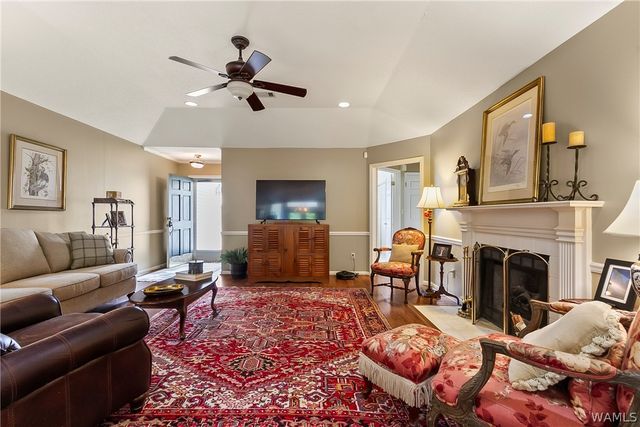 709 Ashland, Tuscaloosa, AL 35406