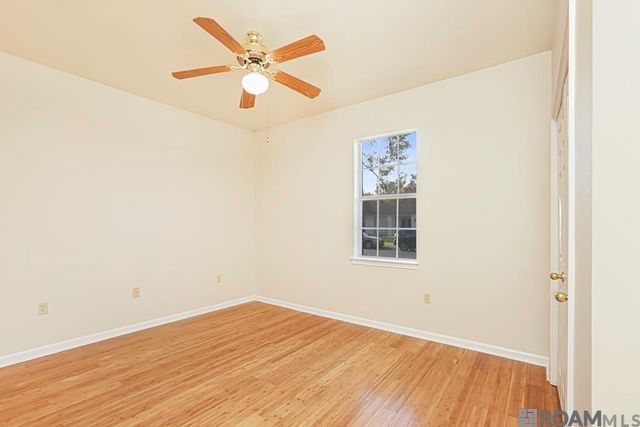 3162 Riverway Dr, Baton Rouge, LA 70820