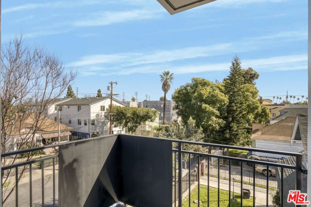 618 E 28th Street, Los Angeles, CA 90011