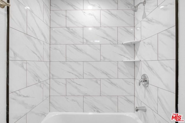 618 E 28th Street, Los Angeles, CA 90011