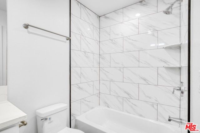 618 E 28th Street, Los Angeles, CA 90011