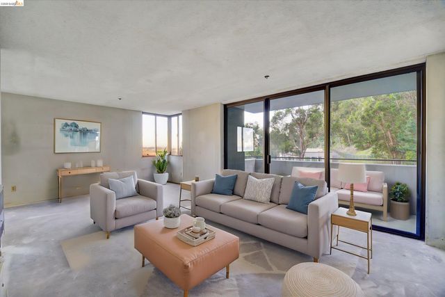 555 Pierce St 520, Albany, CA 94706