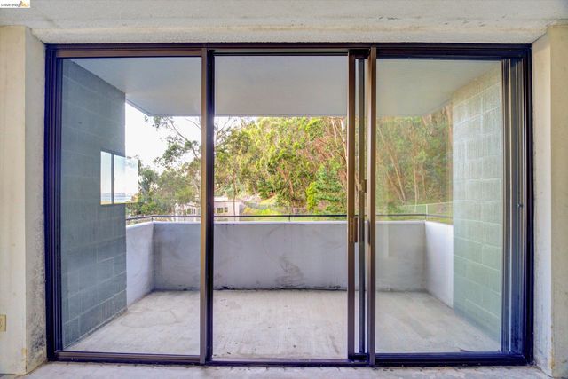 555 Pierce St 520, Albany, CA 94706