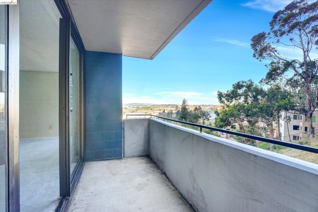 555 Pierce St 520, Albany, CA 94706